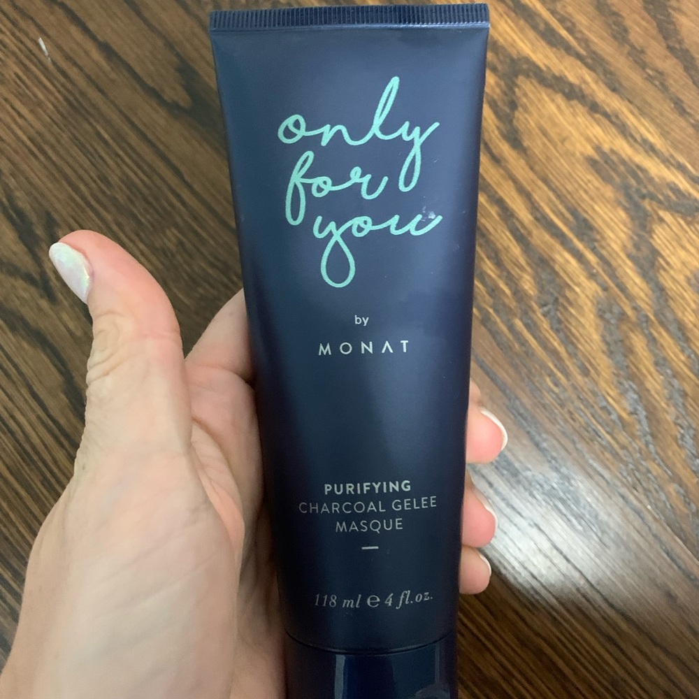 Monat only for you charcoal purfiying gelee mask